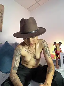Snapshot of ZuryRamirez_ chatting on February 2025 07:14:02 PM ZuryRamirez online show from February 2025 07:14:02 PM