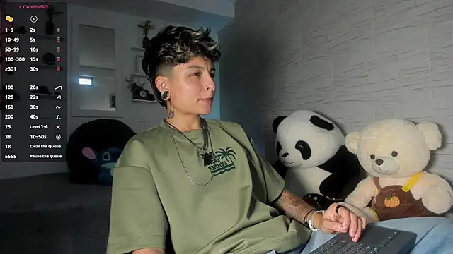 Snapshot of ZuryRamirez_ chatting on September 2025 07:02:02 PM ZuryRamirez online show from September 2025 07:02:02 PM