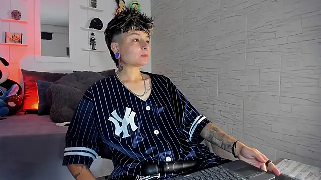 Snapshot of ZuryRamirez_ chatting on October 2025 09:14:02 PM ZuryRamirez online show from October 2025 09:14:02 PM