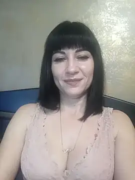 Snapshot of FireLily332 chatting on December 2024 07:30:02 PM FireLily332 online show from December 2024 07:30:02 PM