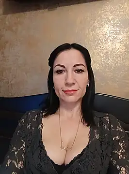 Snapshot of FireLily332 chatting on February 2025 04:35:01 PM FireLily332 online show from February 2025 04:35:01 PM