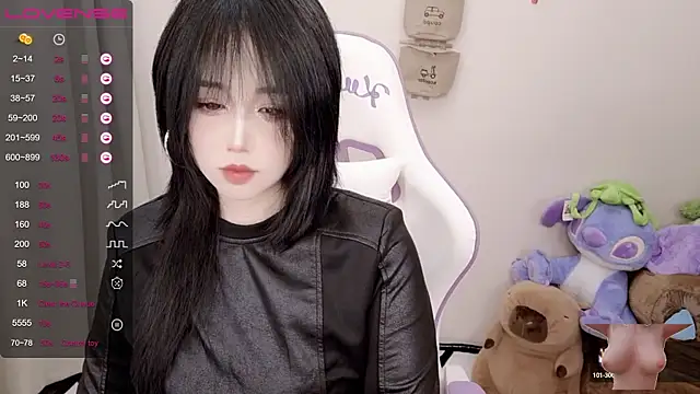 Vaness-a online show from March 2025 03:41:01 PM