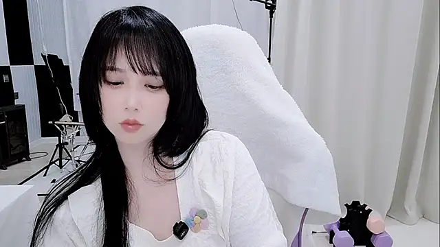 Snapshot of Vaness-a chatting on May 2026 02:56:02 PM Vaness-a online show from May 2026 02:56:02 PM