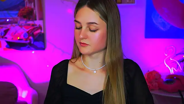 Snapshot of DeboraLarson chatting on January 2025 08:29:01 AM DeboraLarson online show from January 2025 08:29:01 AM