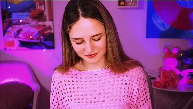 Snapshot of DeboraLarson chatting on January 2025 07:32:01 AM DeboraLarson online show from January 2025 07:32:01 AM