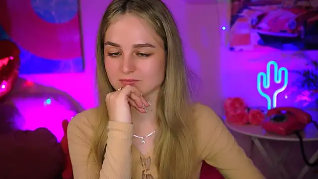 Snapshot of DeboraLarson chatting on March 2025 10:18:02 AM DeboraLarson online show from March 2025 10:18:02 AM