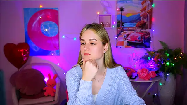 Snapshot of DeboraLarson chatting on March 2025 07:25:02 AM DeboraLarson online show from March 2025 07:25:02 AM