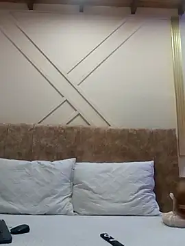 ashley  foxx  online show from February 2026 01:17:01 PM