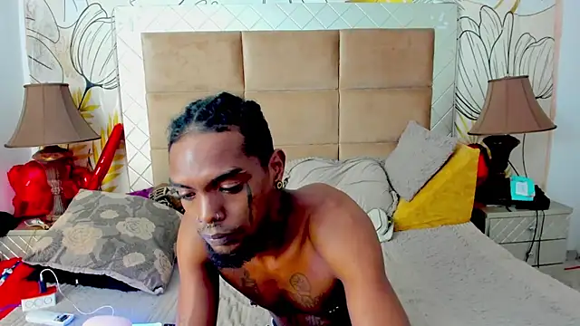 bigblackhotx1 online show from October 2025 02:48:02 PM