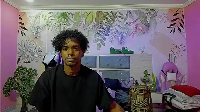 bigblackhotx1 online show from January 2026 12:53:02 PM