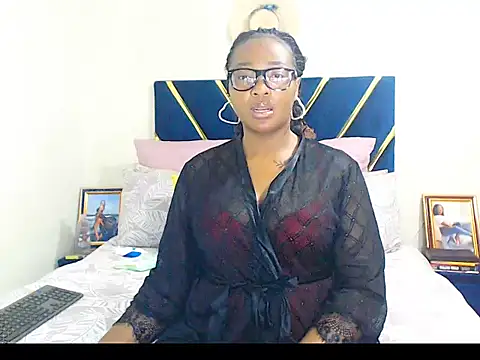 veronica1xxx online show from November 2025 12:32:01 AM