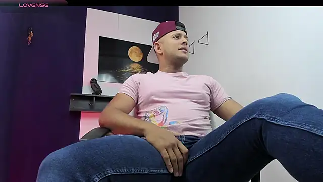 Marcos garcias online show from March 2025 10:08:02 AM