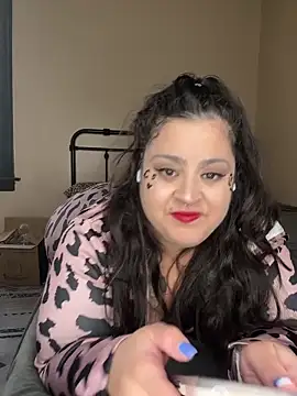 tillymarie34 online show from November 2025 06:03:02 PM