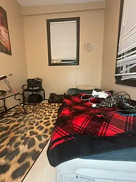 Snapshot of tillymarie34 chatting on June 2026 03:52:02 AM tillymarie34 online show from June 2026 03:52:02 AM