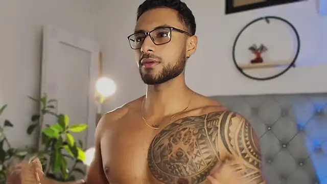 LiamGarcia1 online show from January 2025 03:24:01 PM