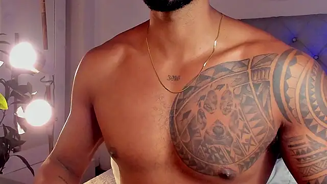 LiamGarcia1 online show from February 2025 03:42:01 PM