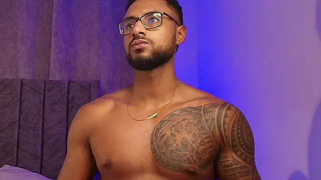 LiamGarcia1 online show from February 2025 11:57:02 PM