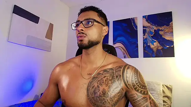 LiamGarcia1 online show from September 2025 12:37:01 PM