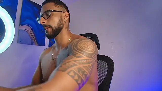 LiamGarcia1 online show from March 2026 04:24:02 PM