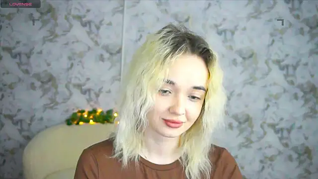 Snapshot of Ashley_S chatting on April 2026 10:19:02 PM Ashley S online show from April 2026 10:19:02 PM