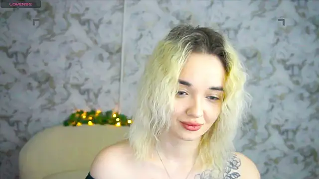 Snapshot of Ashley_S chatting on April 2026 10:25:02 PM Ashley S online show from April 2026 10:25:02 PM
