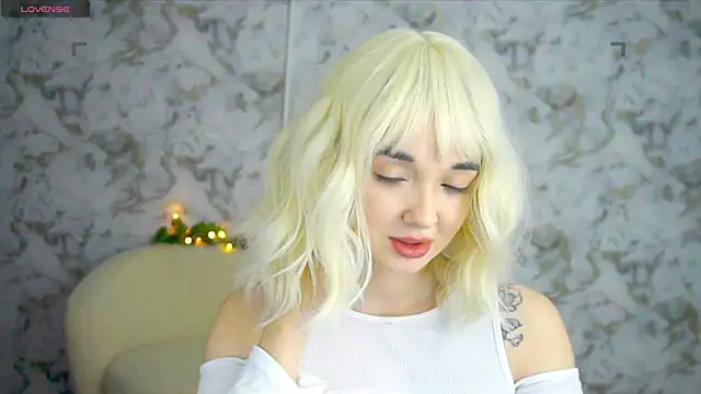 Snapshot of Ashley_S chatting on May 2026 10:17:02 PM Ashley S online show from May 2026 10:17:02 PM