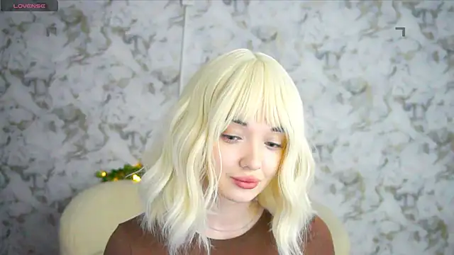 Snapshot of Ashley_S chatting on June 2026 10:13:02 PM Ashley S online show from June 2026 10:13:02 PM