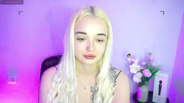 Snapshot of Ashley_S chatting on July 2026 10:01:02 PM Ashley S online show from July 2026 10:01:02 PM
