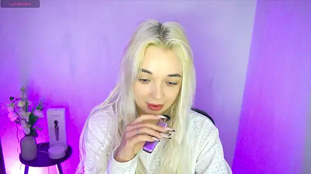 Snapshot of Ashley_S chatting on July 2026 10:12:02 PM Ashley S online show from July 2026 10:12:02 PM