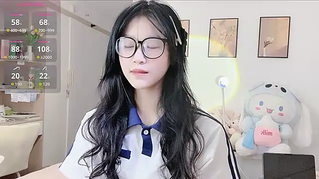 Luminous163 online show from October 2025 09:40:01 AM