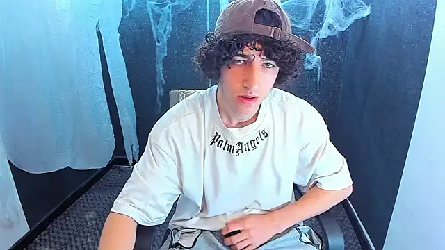 Kerverr  online show from October 2025 01:34:01 PM