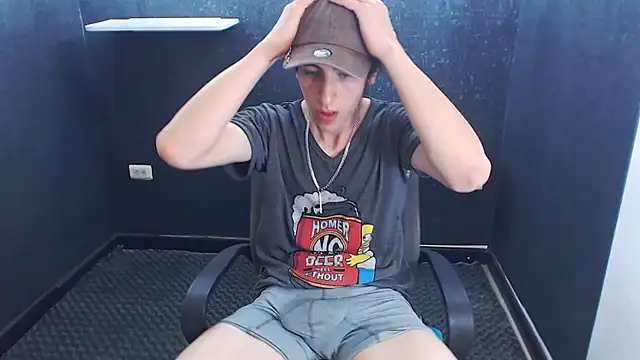 Kerverr  online show from November 2025 08:30:01 PM