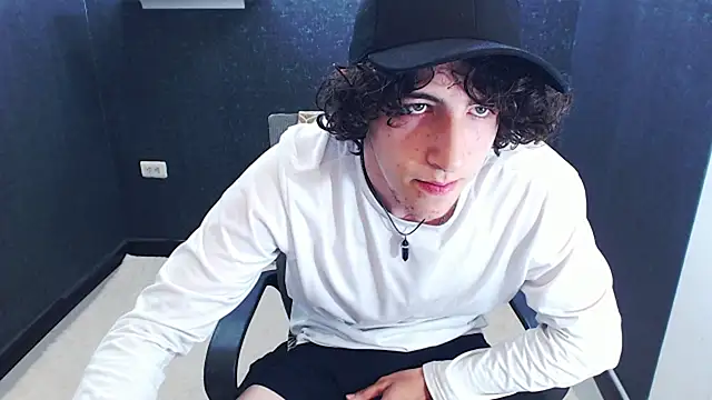 Kerverr  online show from January 2026 11:20:02 PM