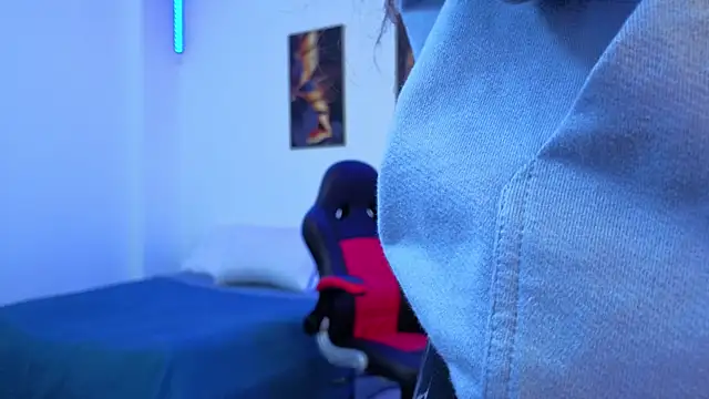 Snapshot of viktorya_xue chatting on February 2026 10:05:01 AM viktorya xue online show from February 2026 10:05:01 AM