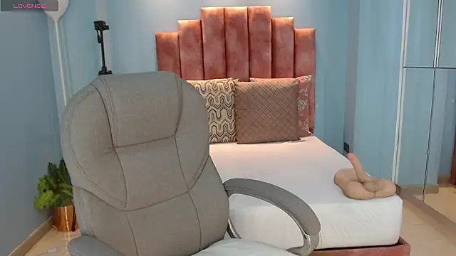 sussy leon online show from March 2026 11:36:01 AM