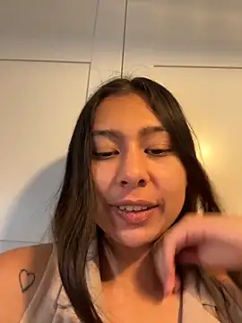 Snapshot of Im_sophia1 chatting on November 2025 04:33:01 PM Im sophia1 online show from November 2025 04:33:01 PM
