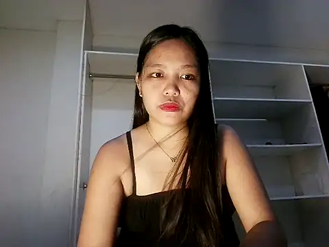 Snapshot of prettythalia chatting on July 2026 12:42:01 PM prettythalia online show from July 2026 12:42:01 PM