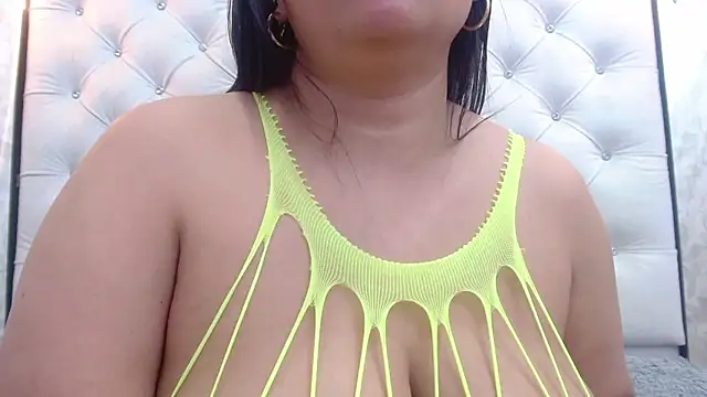 Snapshot of NahomiFireSex chatting on January 2025 06:20:01 AM NahomiFireSex online show from January 2025 06:20:01 AM