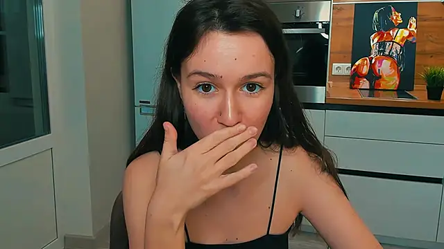 Snapshot of ameli_moon chatting on December 2024 08:04:01 PM ameli moon online show from December 2024 08:04:01 PM