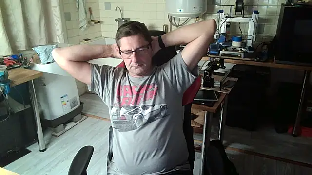 Snapshot of snork80 chatting on October 2025 09:01:01 PM snork80 online show from October 2025 09:01:01 PM