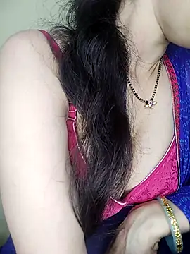 Snapshot of Fair-magic-woman chatting on January 2025 07:40:01 PM Fair-magic-woman online show from January 2025 07:40:01 PM