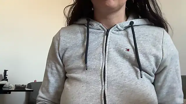 Serena 4you online show from March 2026 01:36:02 PM