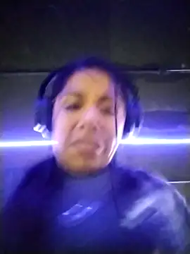 Karenn12 online show from October 2025 02:17:01 AM