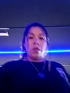 Karenn12 online show from February 2026 03:33:01 AM