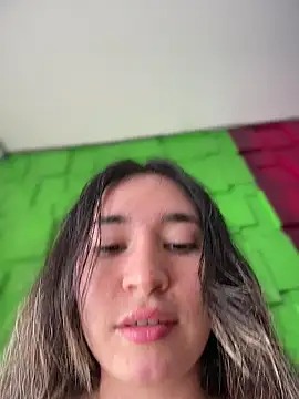 Sophie LS online show from April 2026 09:37:02 PM