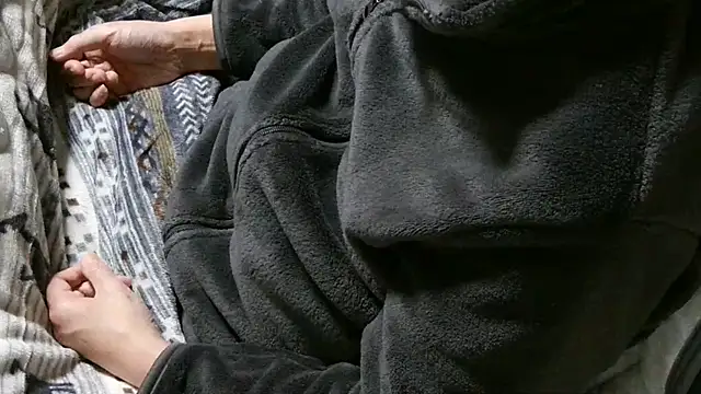 Snapshot of cinnabar_red chatting on April 2026 12:32:02 PM cinnabar red online show from April 2026 12:32:02 PM