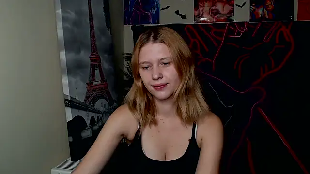 Snapshot of StellaCRL chatting on October 2025 06:52:01 PM StellaCRL online show from October 2025 06:52:01 PM