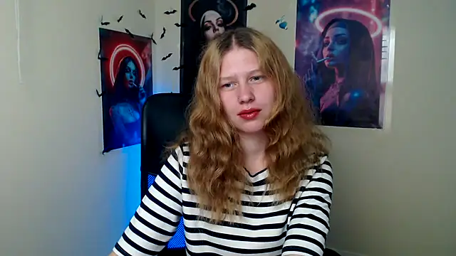 Snapshot of StellaCRL chatting on June 2026 06:14:02 AM StellaCRL online show from June 2026 06:14:02 AM