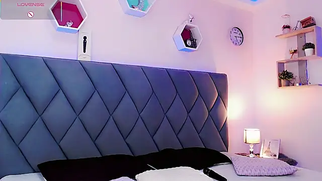 CandyJoselyn online show from September 2025 12:48:01 PM