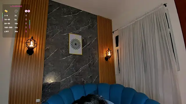 Julie Markk online show from April 2026 01:42:02 AM